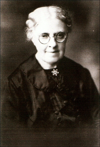 Adriana Wanabeke