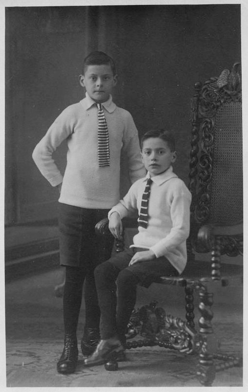 Adrie and Jan, 1926