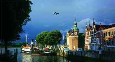 On the the waterside, historic houses and the city gate